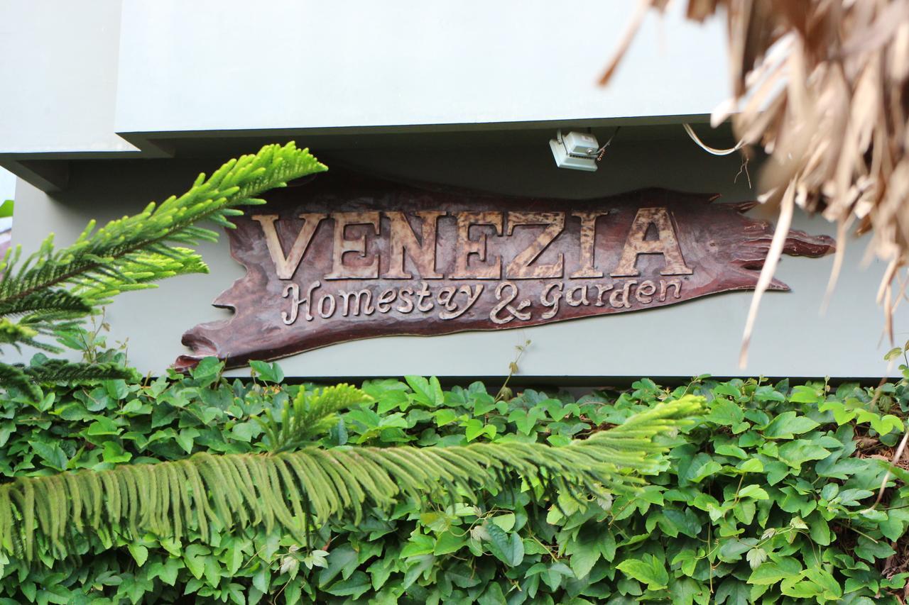 Venezia Homestay And Garden Yogyakarta Ngoại thất bức ảnh